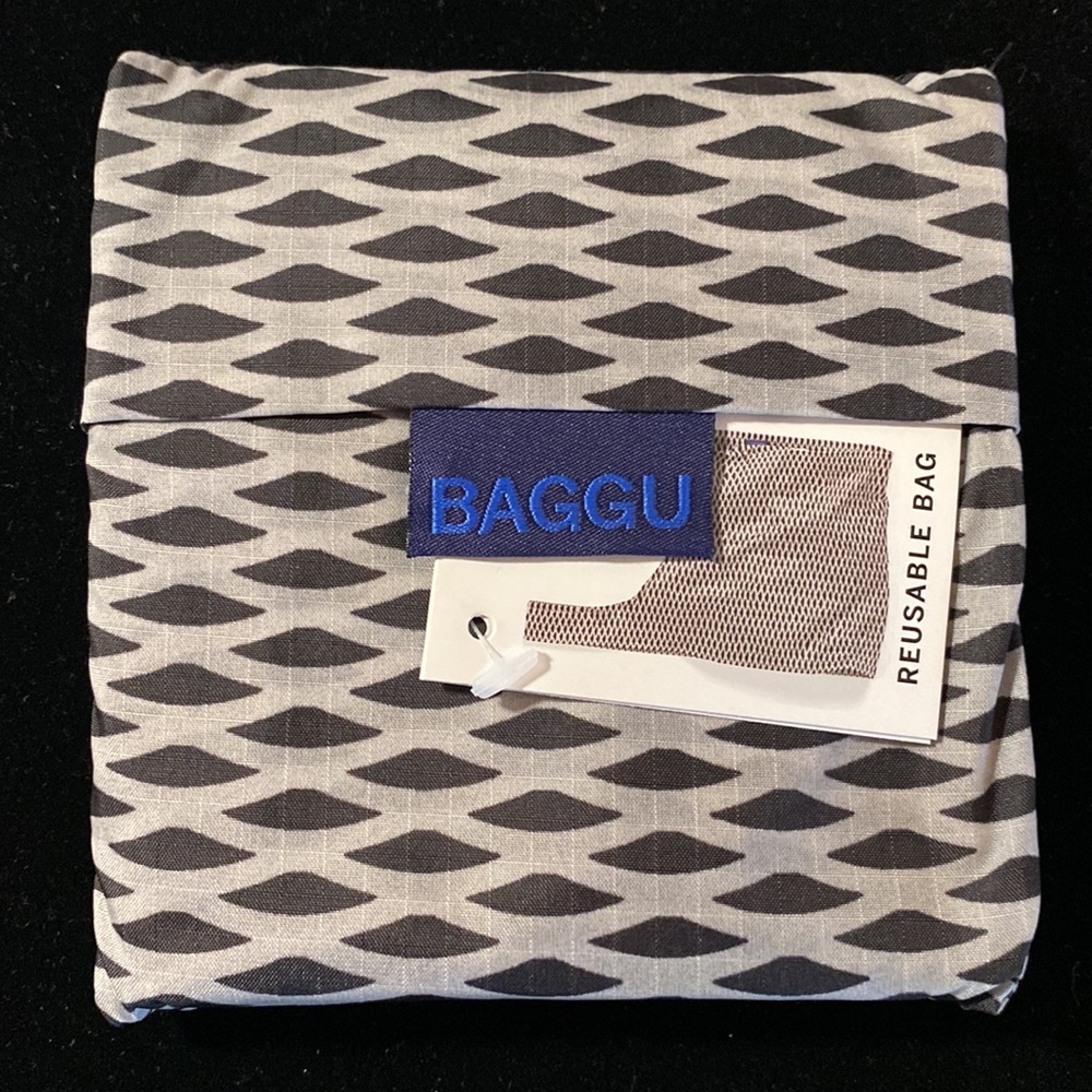 BAGGU Custom New Museum Standard Size Reusable Tote Bag